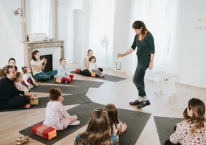 Exercice de relaxation sophrologie avec des enfants